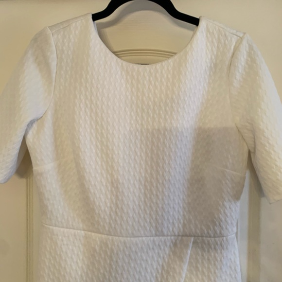 BEAUTIFUL ASOS ALL WHITE PENCIL DRESS - Picture 6 of 9